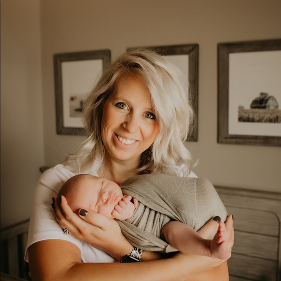 Meet your Posher, Alyssa - Picture 1 of 1